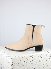 Load image into Gallery viewer, CHELSEA BOOTS | LMLIESA | TAUPE | SIZE 41-47